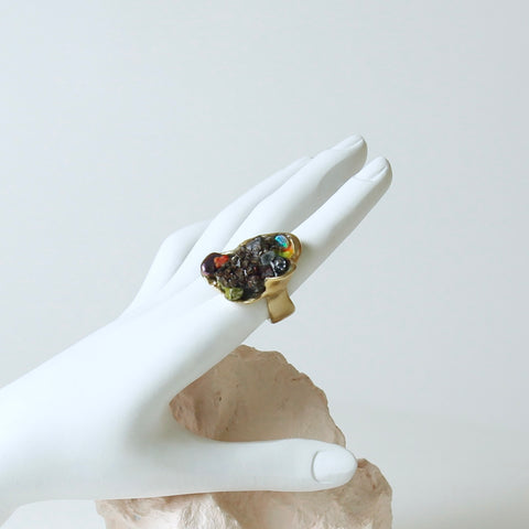 Deep sea diving mega ring