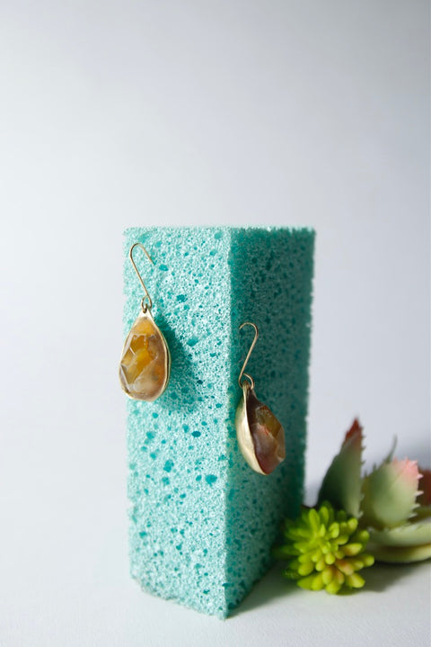 Mustard agate gem drop earrings