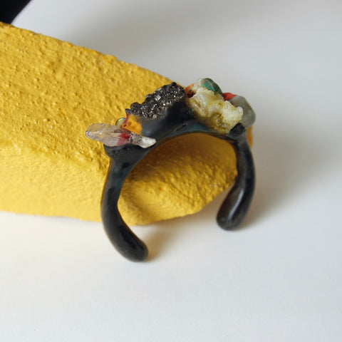 Powerpuff cuff bracelet in black
