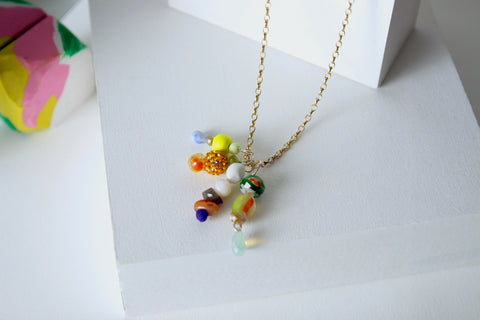 Unique Gold Plated Chain Necklace in Multicolor Gem Stones by Gré with peridot, carnelian and labradorite