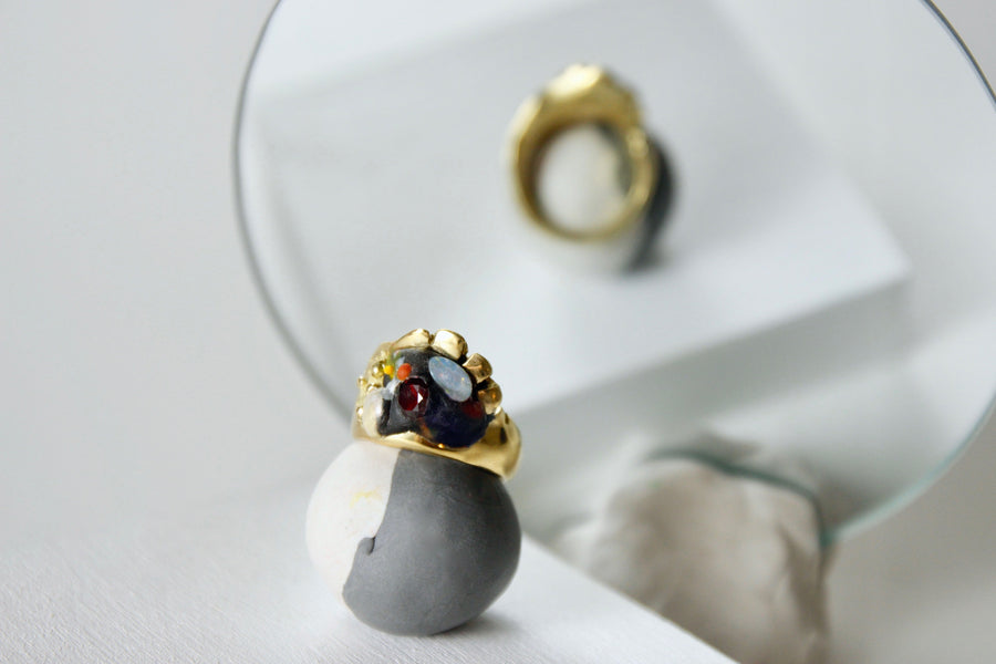 Black magic ring