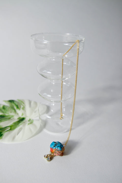 Amulet necklace in Sedona horizon