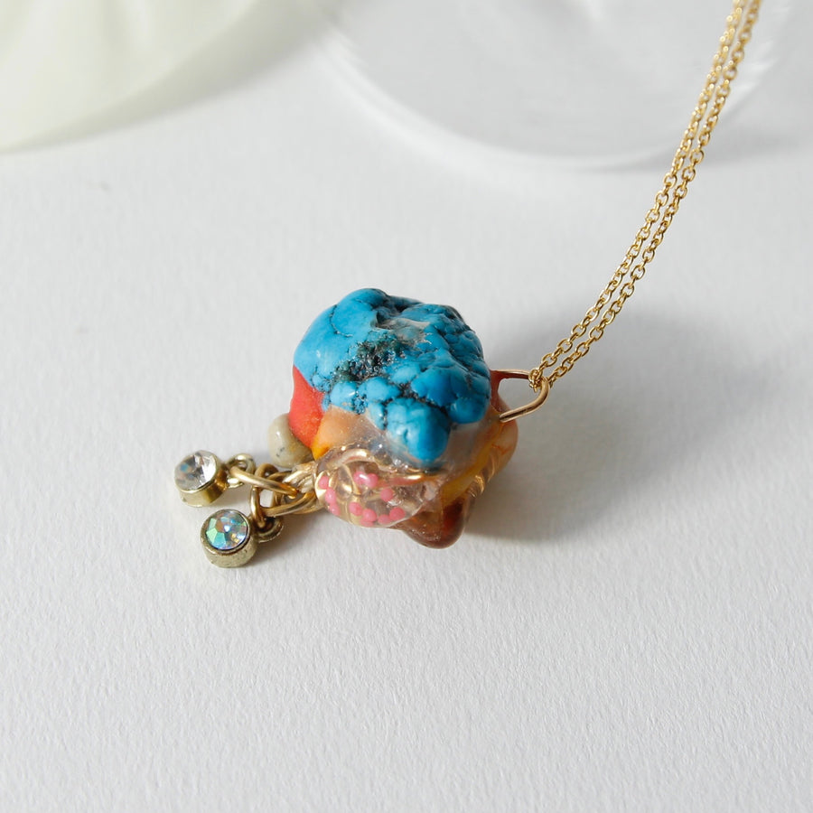 Amulet necklace in Sedona horizon